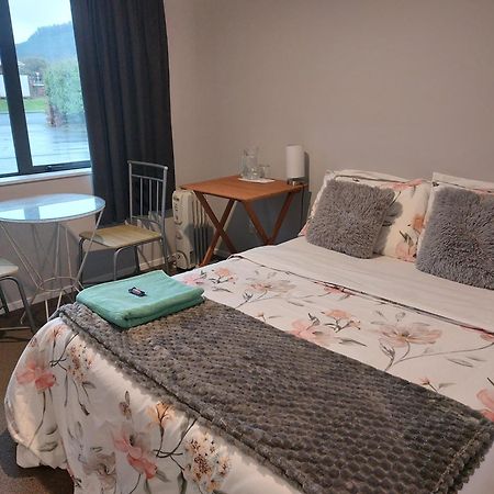 A Room In A Homestay - Upper Hutt Esterno foto